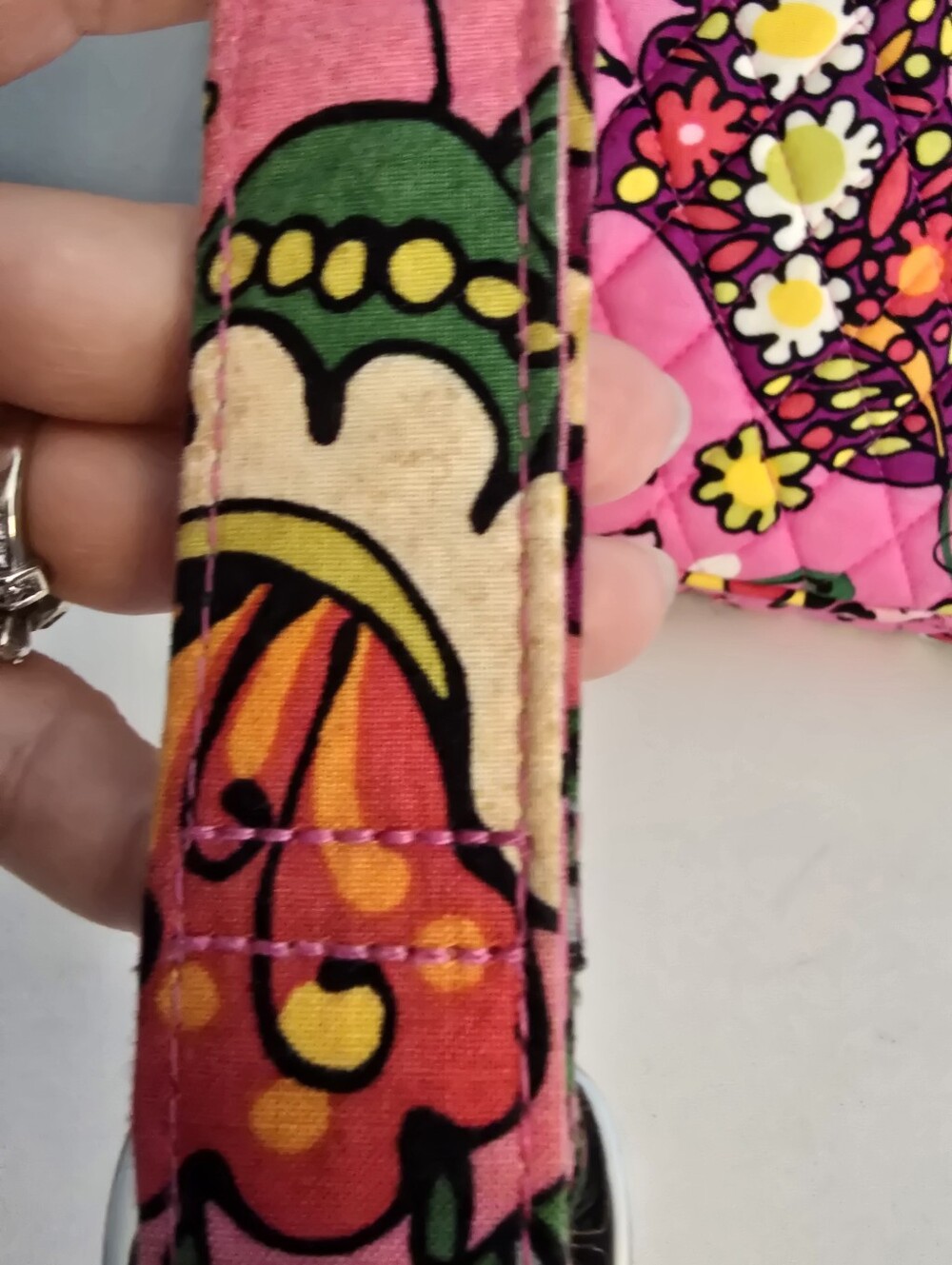 Vera Bradley Disney Parks Pink  Mickey Minnie Quilted Crossbody Bag *READ* - Picture 5 of 13